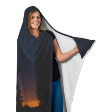 Laden Sie das Bild in den Galerie-Viewer, Camping Sky - Hooded Blanket - UrbanImpression