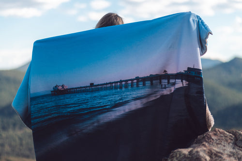 Malibu Pier - Hooded Blanket