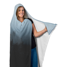 Laden Sie das Bild in den Galerie-Viewer, Foggy Trees - Hooded Blanket