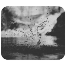 Laden Sie das Bild in den Galerie-Viewer, Water Splash - Mousepad