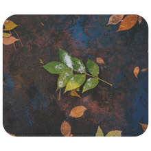 Laden Sie das Bild in den Galerie-Viewer, Green Leaves - Mousepad