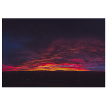 Laden Sie das Bild in den Galerie-Viewer, Rocky Mountain Sunset - Canvas