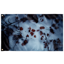 Laden Sie das Bild in den Galerie-Viewer, Snowy Leaves - Flag