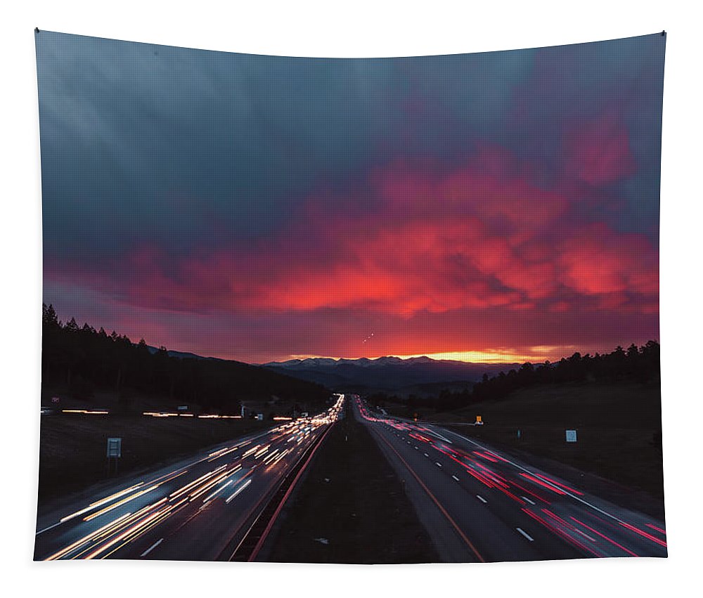 i70 West Sunset - Tapestry - UrbanImpression