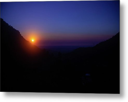 Incline Sunrise - Metal Print