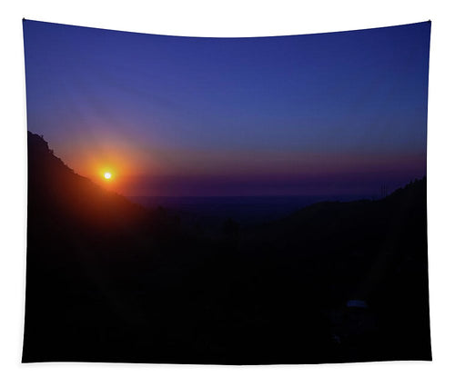 Incline Sunrise - Tapestry