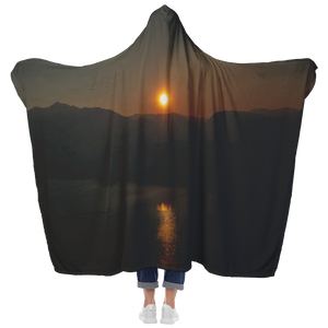 Dillon Reservoir Sunset - Hooded Blanket