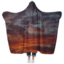 Charger l&#39;image dans la galerie, Colorful Sunset - Hooded Blanket