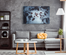 Laden Sie das Bild in den Galerie-Viewer, Snowy Leaves - Canvas