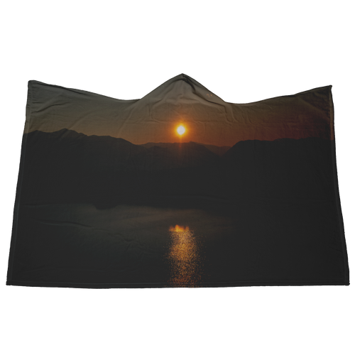 Dillon Reservoir Sunset - Hooded Blanket